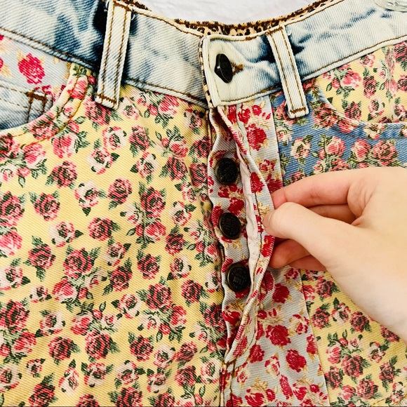 Farm Rio Floral Denim Shorts - Picture 4 of 13